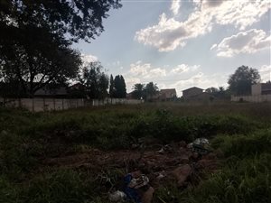 833 m² Land available in Bakerton