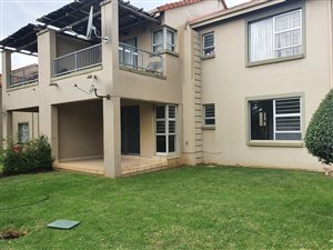 2 Bed Townhouse in Leeuwenhof Estate