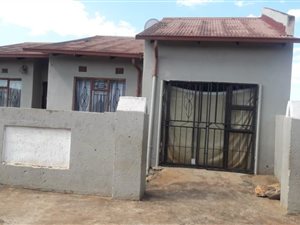 2 Bed House in Moleleki