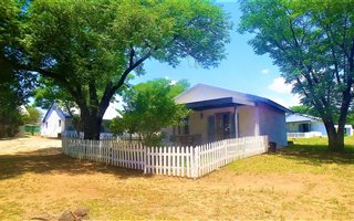 1 Bedroom House in Farmall