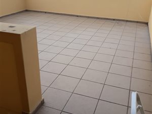 2 Bedroom Flat in Veldenvlei