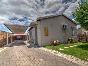 3 Bed Townhouse in Edenglen