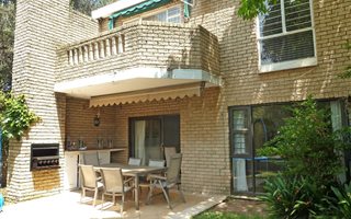 3 Bedroom Duplex in Sunset Acres