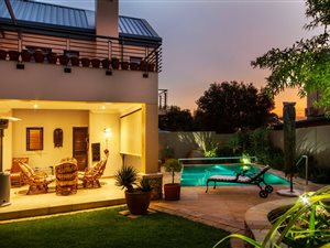 4 Bed Cluster in Douglasdale