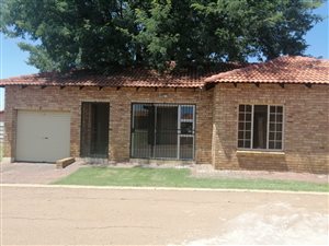 3 Bedroom House in Waterval East