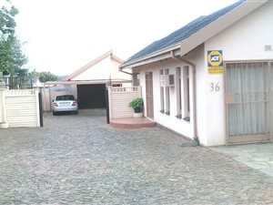 3 Bedroom House in Birchleigh North