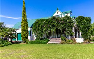 4 Bedroom House in Sonstraal Heights