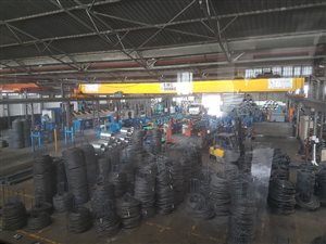 2700 m² Industrial space in Elandsfontein AH