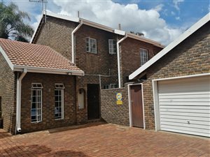 4 Bed Townhouse in Hatfield