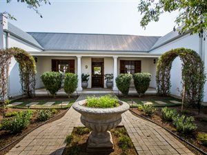 3 Bed House in Oudtshoorn