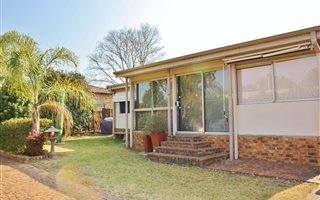 4 Bedroom House in Vaal Marina