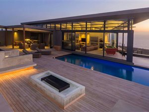 4 Bed House in Pezula Private Estate