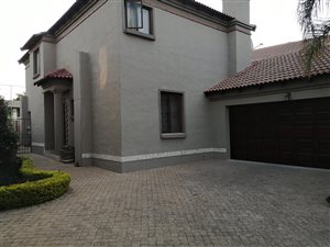 3 Bed Cluster in Moreleta Park