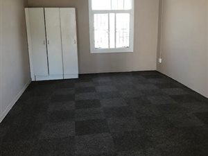 1 Bed Garden Cottage in Westdene