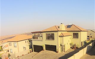 3 Bedroom House in Modelpark