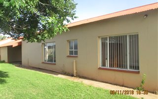 1 Bedroom Flat in Risiville