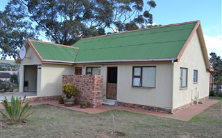 3 Bedroom House in Albertinia