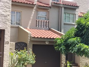 3 Bed Townhouse in Hennopspark