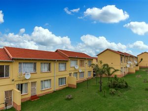 2 Bed Flat in Grobler Park