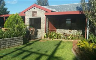 3 Bedroom House in Barkly West