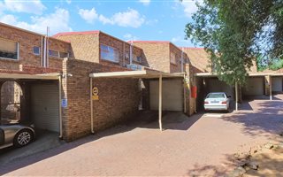 3 Bedroom Townhouse in Meredale