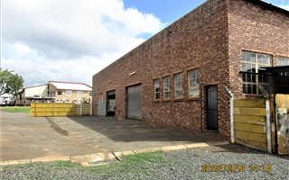 676.799987792969 m² Industrial space in Richem