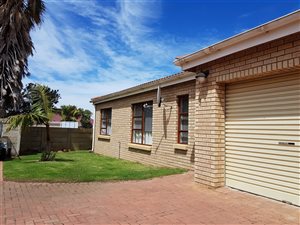 Jeffreys Bay: Property and houses for sale | Private Property