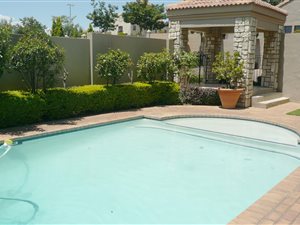 1 Bed Apartment in Pineslopes