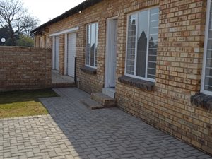 3 Bed Simplex in Crystal Park