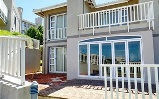 3 Bedroom Apartment in Pinnacle Point Golf Estate