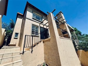 2 Bed Townhouse in La Montagne