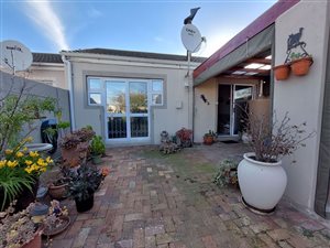 2 Bed Townhouse in Glenwood