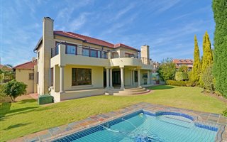 4 Bedroom House in Valleyview Estate