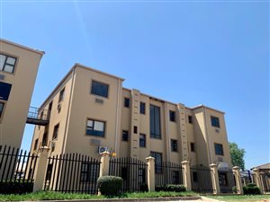 220 m² Commercial space in Klipfontein View