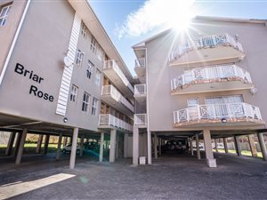 3 Bed Apartment in West Hill