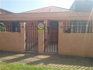 3 Bed House in Bertrams