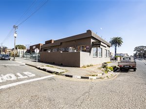 495 m² Commercial space in Regents Park