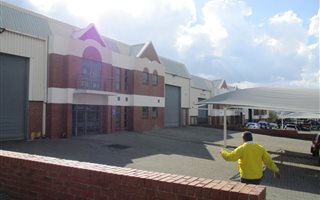 771 m² Industrial space in Randjesfontein