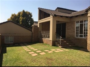 3 Bed Simplex in Moreleta Park
