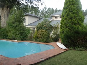 6 Bed House in Lanseria and surrounds