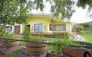 4 Bedroom House in Vrykyk