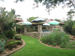 4 Bed House in Poortview