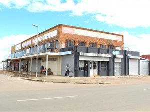 666 m² Retail Space in Phiri