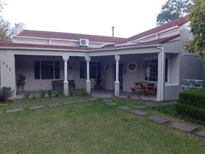 5 Bed House in Somerset East