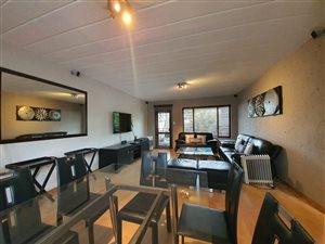 2 Bed Apartment in Melrose North