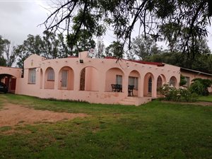 5 Bed House in Farmall