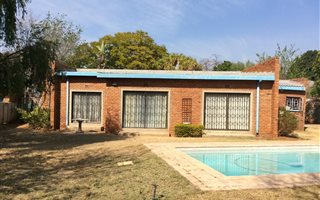 3 Bedroom House in Sterpark