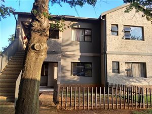 3 Bed Apartment in Putfontein