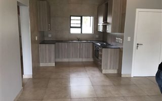 2 Bedroom Apartment in Dainfern