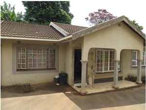 3 Bedroom House in Lotus Park